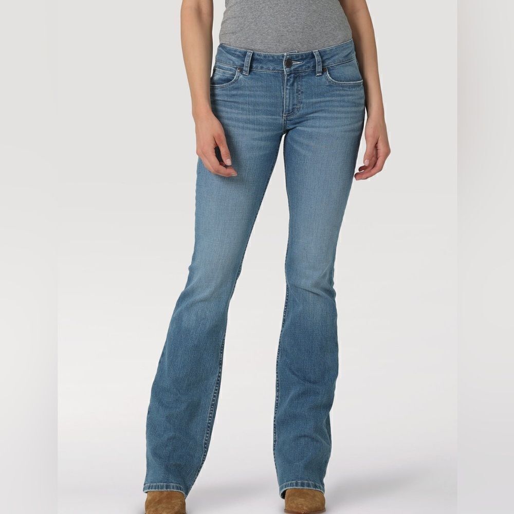 Women's Wrangler Retro Mae Paige Bootcut Jean with Paisley Pockets NWT SZ 15